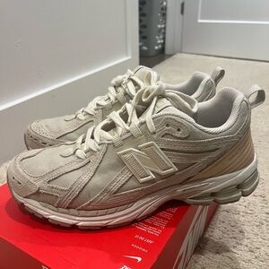 New Balance 1906F Cream Sneakers